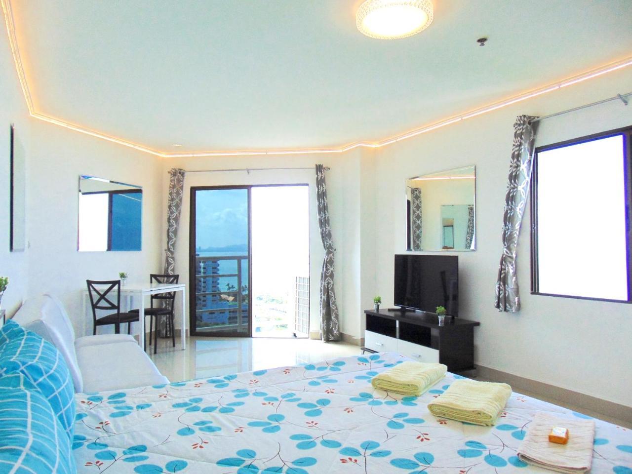 Sea View Beachfront Condos Pattaya Csomtien-part Kültér fotó